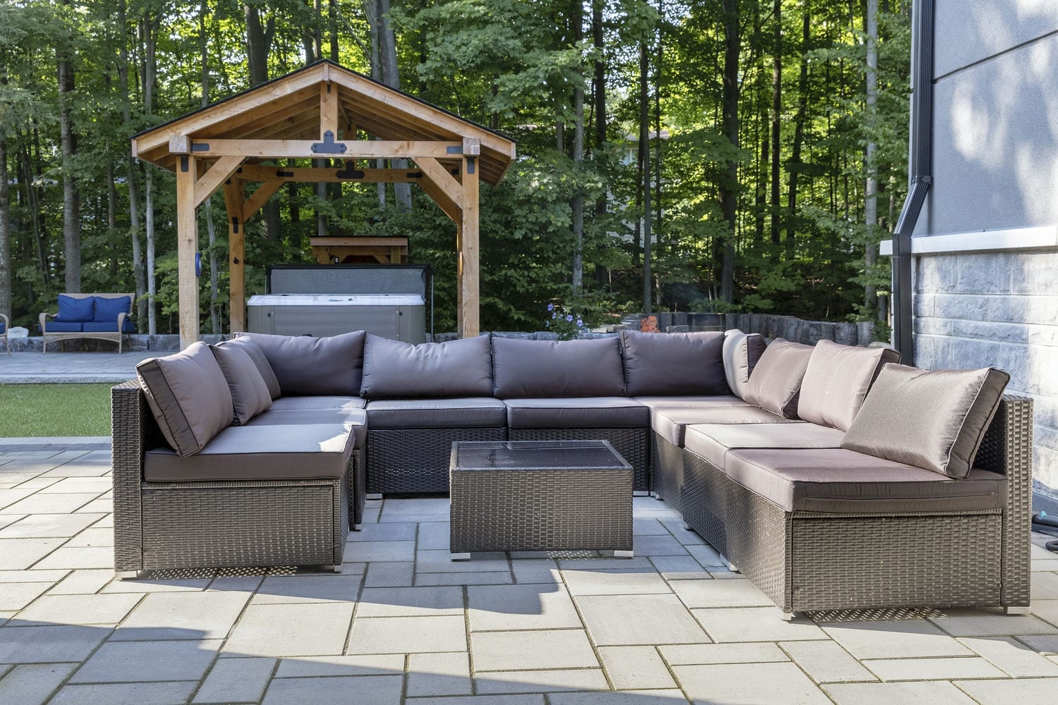 muskoka cottage patio construction